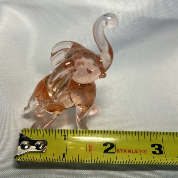 Hand Blown Pink Glass Elephant - Picture 9 of 11